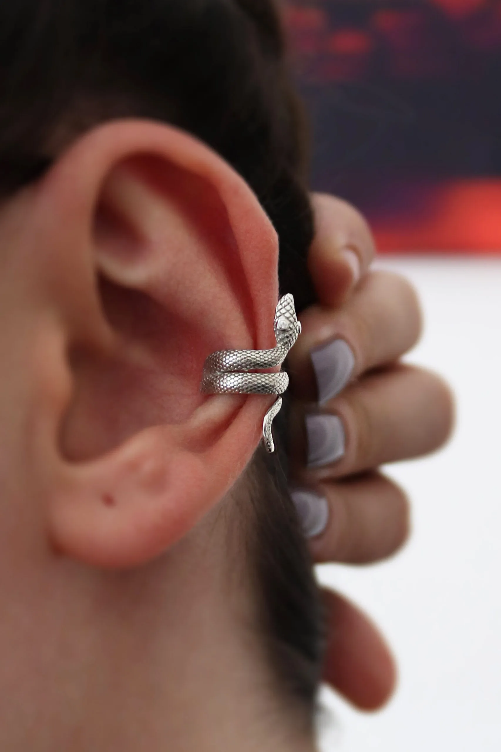 img-2419a-jpg.jpg Yılan Tasarım Tekli Kadın 925 ayar Gümüş Kıkırdak Küpe - Görsel 1