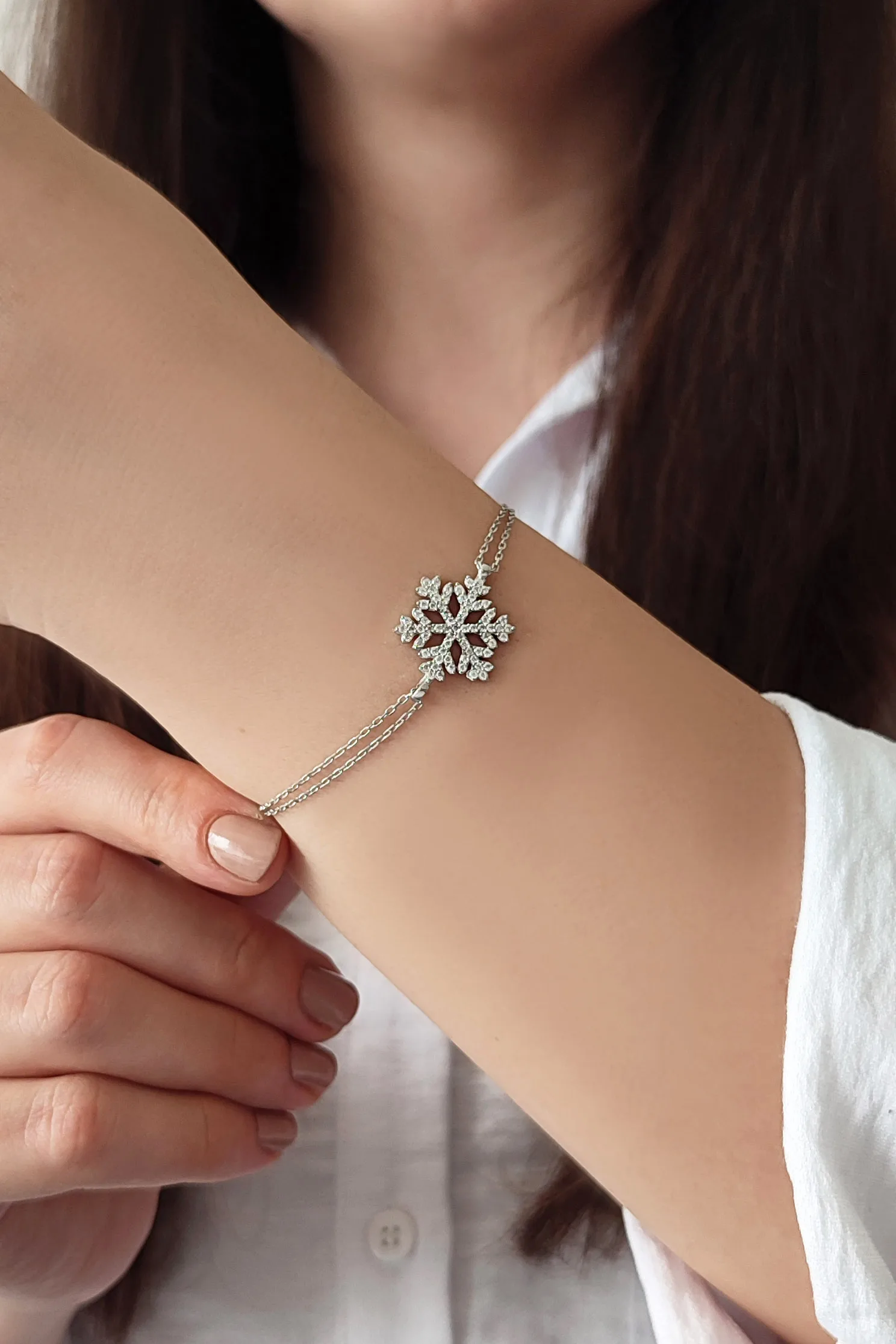 kar-tanesi-kadin-925-ayar-gumus-ayarlanabilir-bileklik-2-jpg.jpg Kar Tanesi 925 Ayar Gümüş Kadın Ayarlanabilir Bileklik - Görsel 1