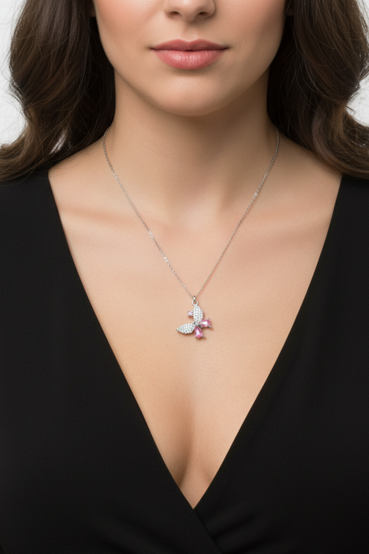 pembe-tasli-kelebek-925-ayar-gumus-kadin-kolye-1.png Pembe Taşlı 925 Ayar Gümüş Kadın Kelebek Kolye - Görsel 1