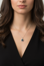 Kare Tasarımlı Mistik Topaz Taş 925 Ayar Gümüş Kadın Kolye - Görsel 4