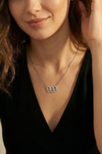 999 Yazılı 925 Ayar Gümüş Kadın Kolye - Görsel 5