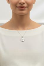 Plaka İçinde Peri Tasarım 925 Ayar Gümüş Kadın Kolye - Görsel 4