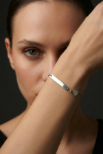 Plaka Kişiye Özel Yazı Yazılabilir 925 Ayar Gümüş Kadın Bileklik - Görsel 4