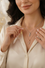 Bombe Harfli Kişiye Özel 925 Ayar Gümüş Kadın Minimal Kolye - Görsel 2