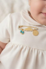 Bebek Yaka İğnesi Maşallah ve Nazar Ayeti Yazılı 925 Ayar Gümüş Antialerjik Bulut Taç - Görsel 2