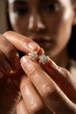 Çiçek Tasarım Kadın 925 ayar Gümüş Minimal Küpe - Görsel 3