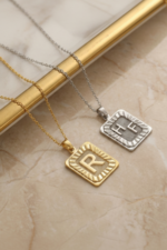 Harf işlemeli Kişiye Özel Plaka 925 Ayar Gümüş Kadın Kolye - Görsel 3