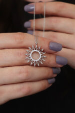 Kadın Güneş Zirkon Taşlı Tasarım 925 Ayar Gümüş Kolye - Görsel 3