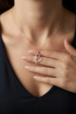 Kadın Kalp ve Kelebek Tasarım 925 ayar Gümüş Kolye - Görsel 2