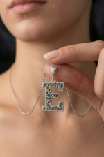 Kişiye Özel Baş Harf Desen İşlemeli 925 Ayar Gümüş Kadın Kolye - Görsel 2