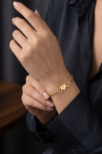 Birbirine Geçmiş Kalp Bileklik Kişiselleştirilmiş Harfli Minimalist Hediye Takı - Görsel 2