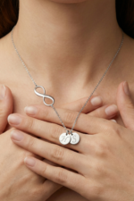 Sonsuzluk ve Harf Kolye 925 Ayar Gümüş Çift Madalyon Kişiye Özel Kadın Hediyesi - Görsel 6