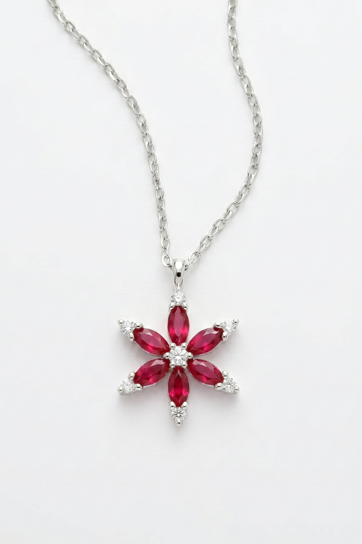 lotus-cicegi-minimal-925-ayar-gumus-kadin-hediye-kolye-kirmizi-png-2.png Lotus Çiçeği Minimal 925 Ayar Gümüş Kadın Hediye Kolye 01783 - Görsel 1
